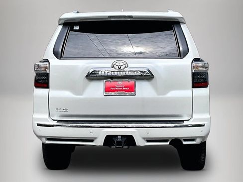 Used 2023 Toyota 4Runner Limited RWD image 6