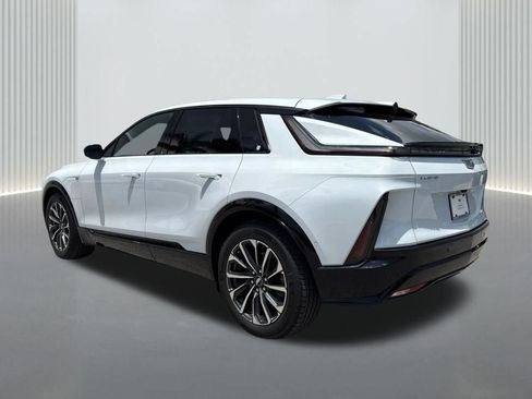 New 2027 Cadillac Lyriq Sport RWD image 7