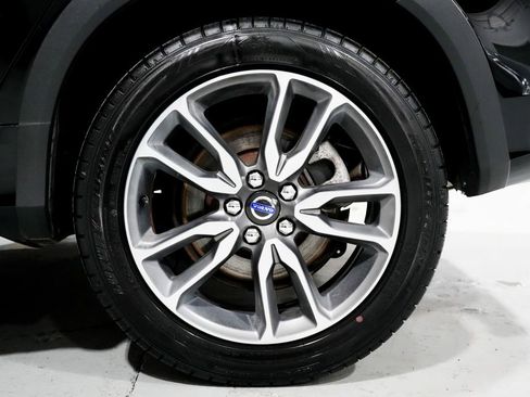 Used 2015 Volvo V60 T5 Cross Country Platinum w/ Climate Package AWD/4WD image 32