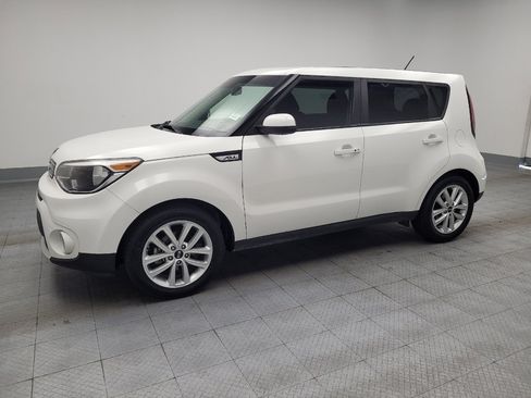 Used 2018 Kia Soul + w/ Audio Package FWD image 2