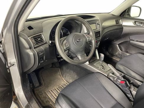 Used 2013 Subaru Forester 2.5X Premium w/ All-Weather Plus Pkg AWD/4WD image 5