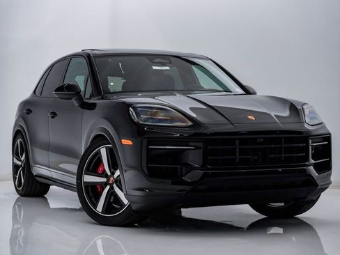 New 2026 Porsche Cayenne S image 8