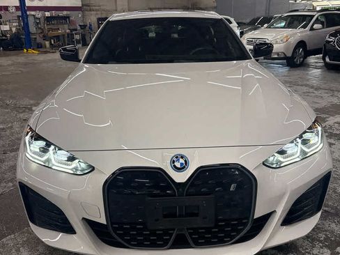 Used 2023 BMW i4 eDrive40 w/ M Sport Package RWD image 3