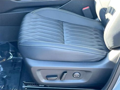 New 2026 Mitsubishi Outlander SEL FWD image 22