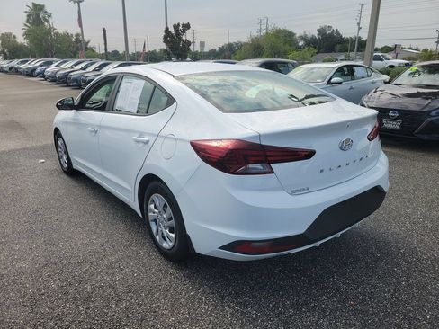 Used 2020 Hyundai Elantra SE FWD image 8