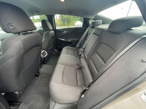 Used 2023 Chevrolet Malibu LT image 21