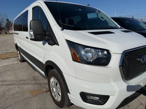 Used 2023 Ford Transit 350 XLT image 4