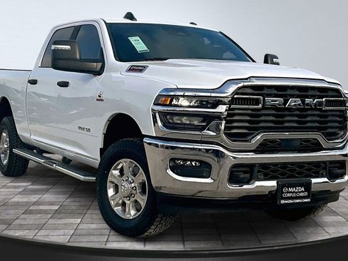 Used 2025 RAM 2500 Big Horn AWD/4WD image 4