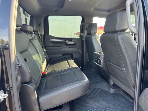 Used 2025 Chevrolet Silverado 1500 LTZ image 13