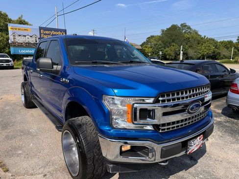 Used 2018 Ford F150 XLT w/ Equipment Group 302A Luxury AWD/4WD image 14