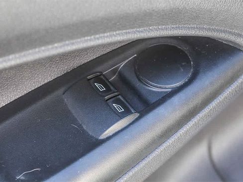 Used 2016 Ford Transit Connect XL image 23