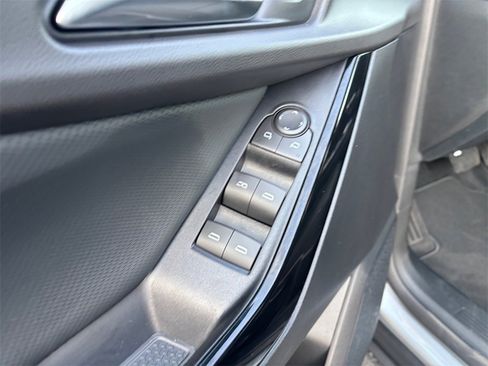 Used 2026 Chevrolet Equinox LT image 23