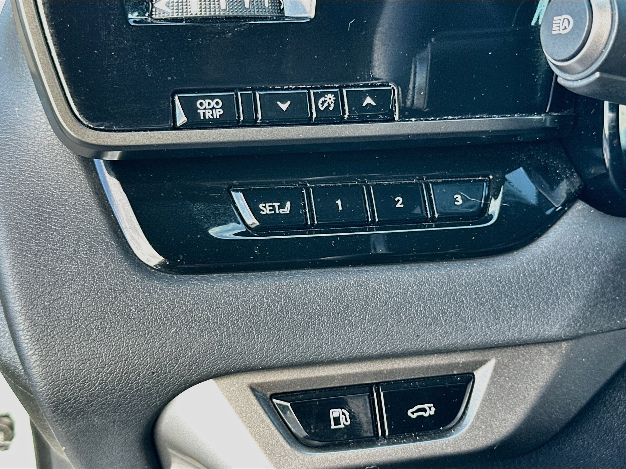 Used 2023 Lexus RX 350 Premium w/ Cold Area Package FWD image 10