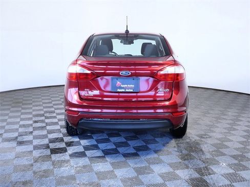 Used 2016 Ford Fiesta SE image 7