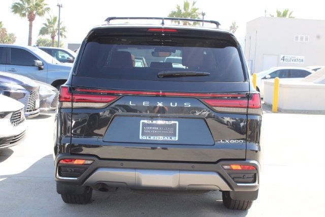 Certified 2024 Lexus LX 600 4WD w/ Interior Upgrade Package image 21