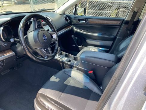 Used 2016 Subaru Outback 3.6R Limited AWD/4WD image 12