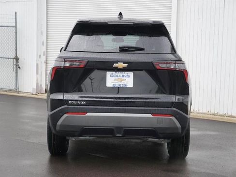 New 2026 Chevrolet Equinox LT FWD image 17