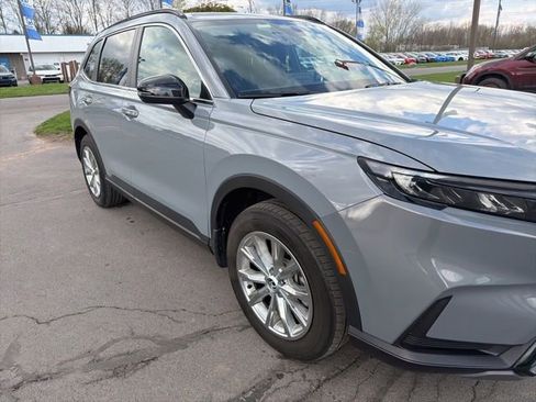 Used 2025 Honda CR-V Sport image 2
