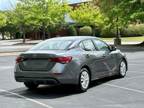 Used 2025 Nissan Sentra S w/ Lighting Package FWD image 7