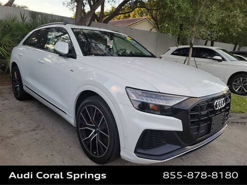 Used 2020 Audi Q8 Prestige w/ Prestige Package image 12