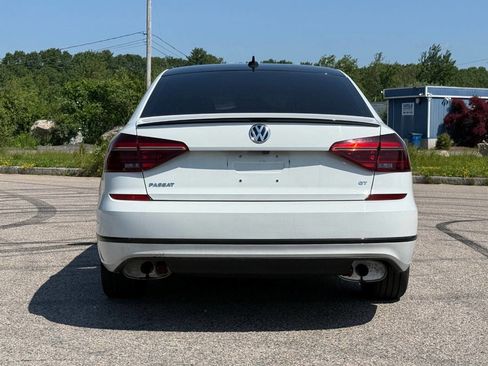 Used 2018 Volkswagen Passat 3.6 image 4
