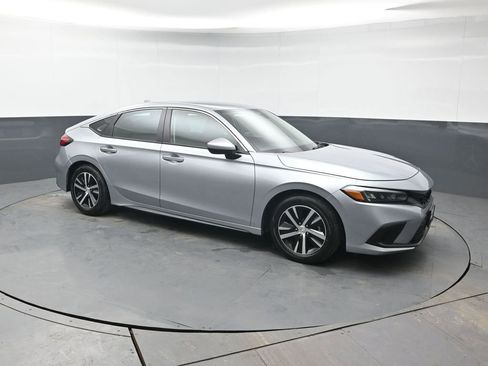 Used 2024 Honda Civic LX image 8