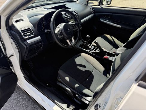 Used 2017 Subaru Crosstrek 2.0i AWD/4WD image 8