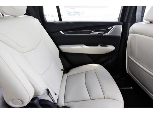 New 2025 Cadillac XT6 Sport w/ Technology Package image 11