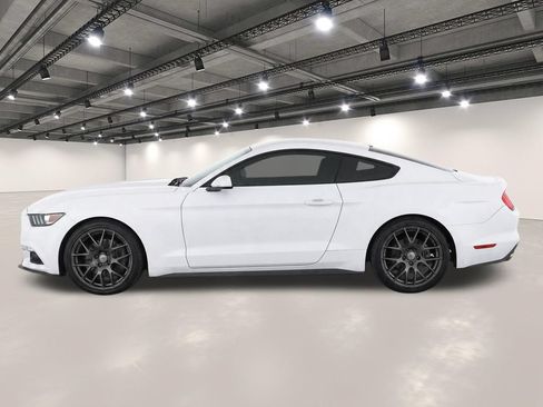 Used 2017 Ford Mustang Coupe RWD image 6
