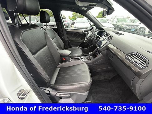 Used 2022 Volkswagen Tiguan SE R-Line AWD/4WD image 31