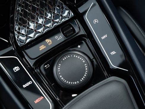 Used 2020 Aston Martin DBS Zagato image 28