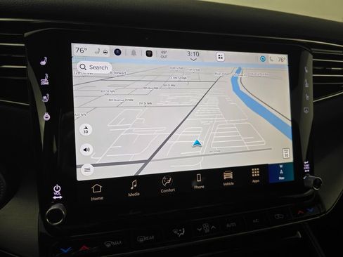 New 2026 Jeep Grand Wagoneer Base image 30