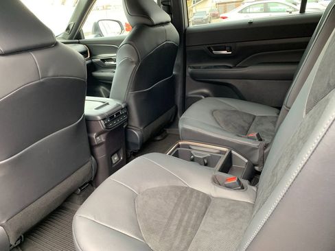 New 2026 Toyota Grand Highlander MAX Platinum image 13