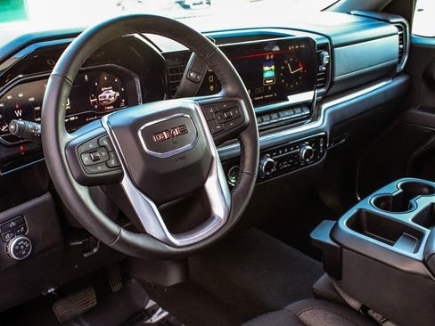 Used 2024 GMC Sierra 1500 Elevation image 15