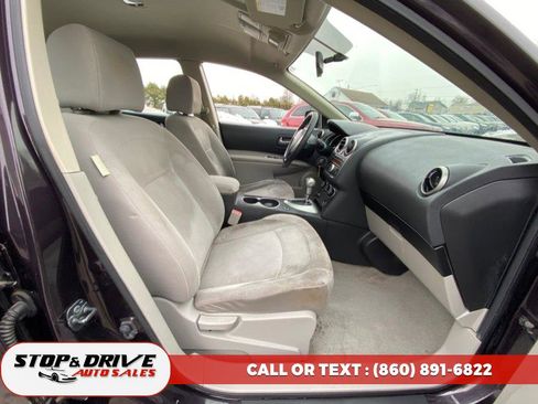 Used 2014 Nissan Rogue S image 15