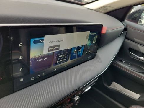 New 2026 Nissan Kicks SR image 15