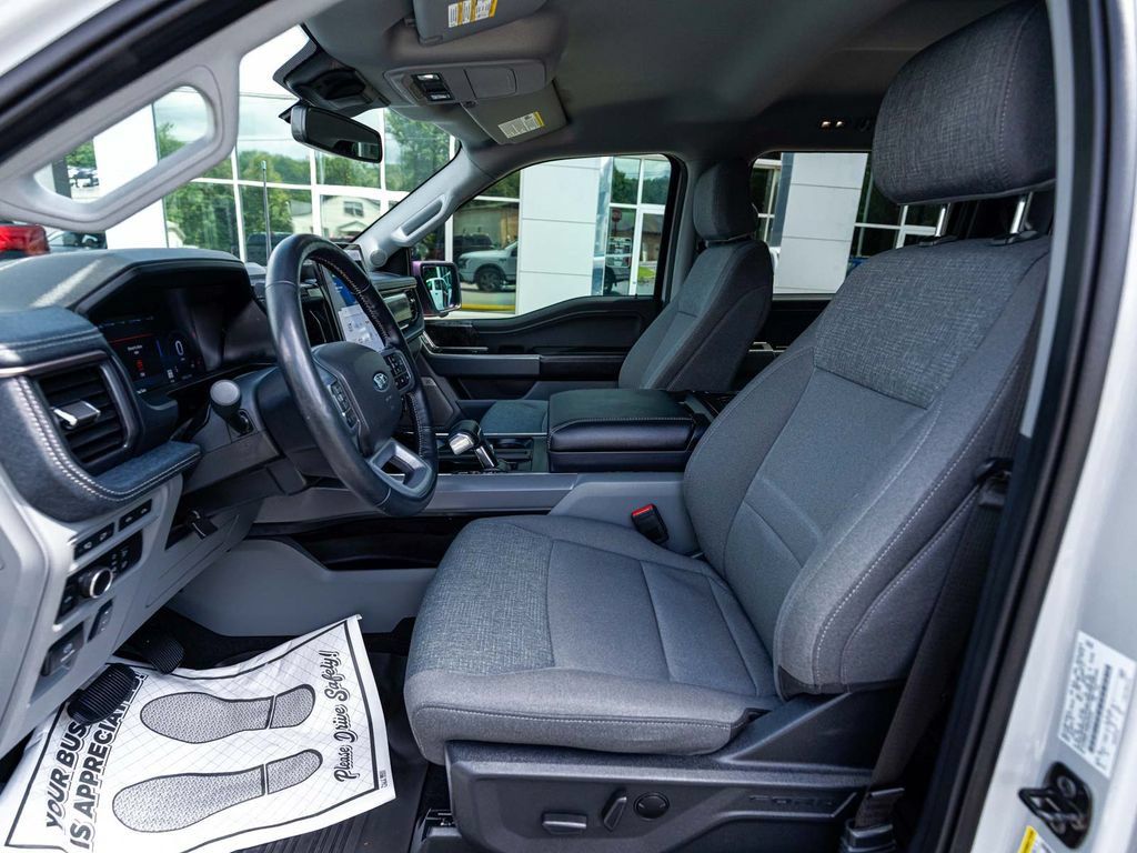 Used 2024 Ford F150 Lightning Flash AWD/4WD image 22