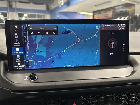 Used 2023 Honda Accord Touring image 11