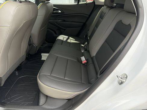 New 2026 Chevrolet Trax ACTIV w/ Driver Confidence Package FWD image 16