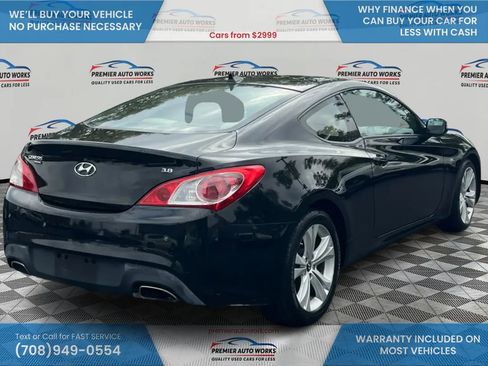 Used 2010 Hyundai Genesis 3.8 RWD image 4