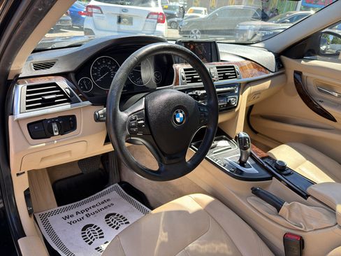 Used 2016 BMW 320i xDrive Sedan AWD/4WD image 11