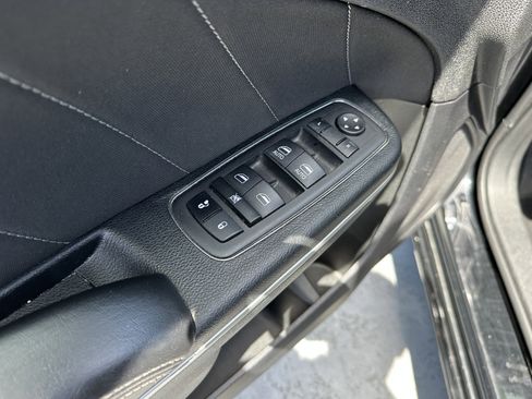 Used 2023 Dodge Charger SXT image 23