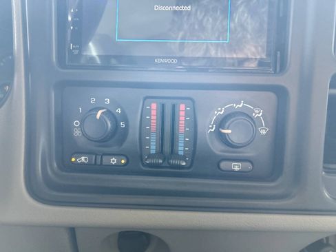 Used 2006 Chevrolet Silverado 1500 LT w/ Light Duty Power Package RWD image 64