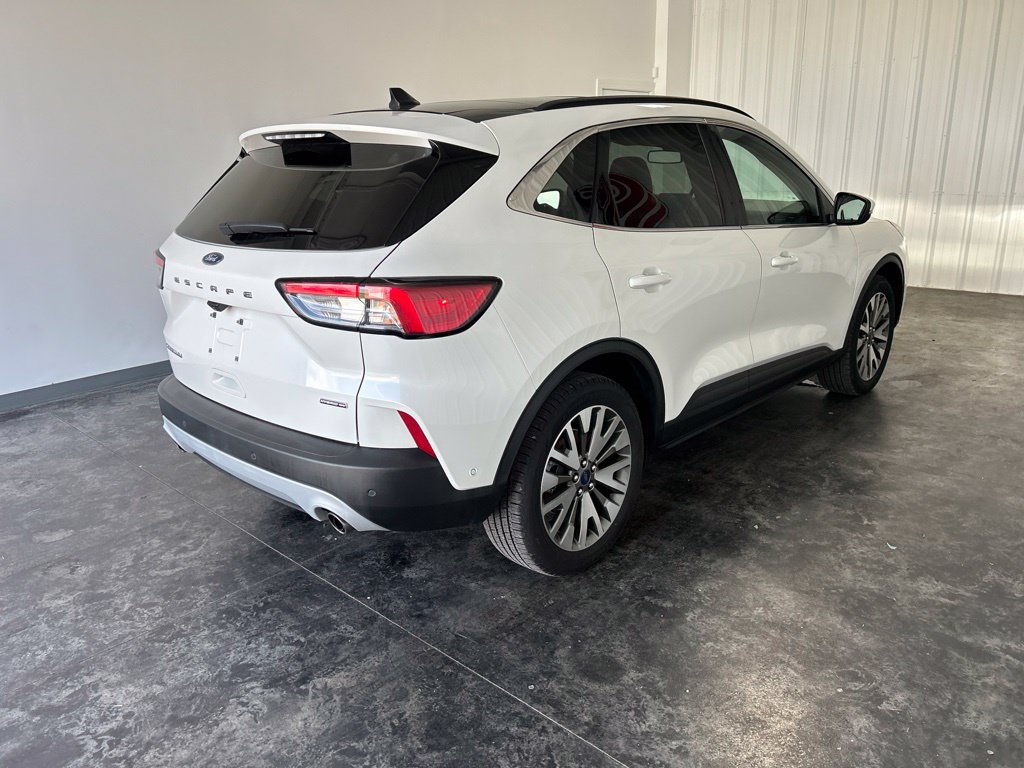 Used 2020 Ford Escape Titanium w/ Titanium Premium Package 2.0 AWD/4WD image 4