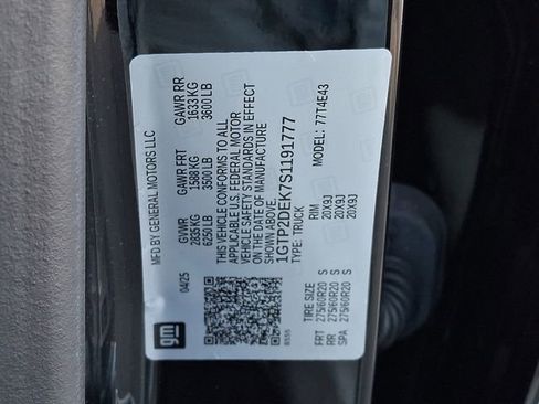 New 2025 GMC Canyon AT4 w/ Nightfall Edition AWD/4WD image 17