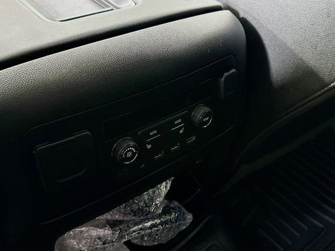 Used 2018 GMC Yukon SLT w/ Open Road Package image 26