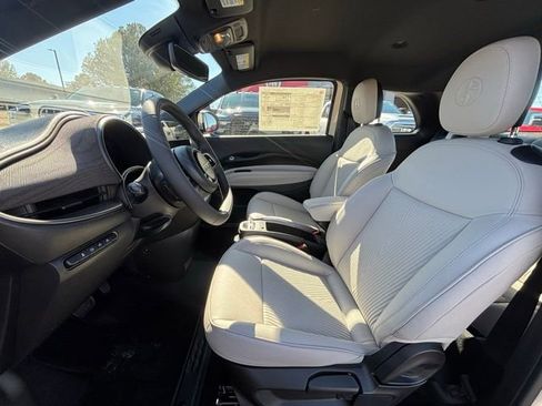 New 2025 FIAT 500 e image 15
