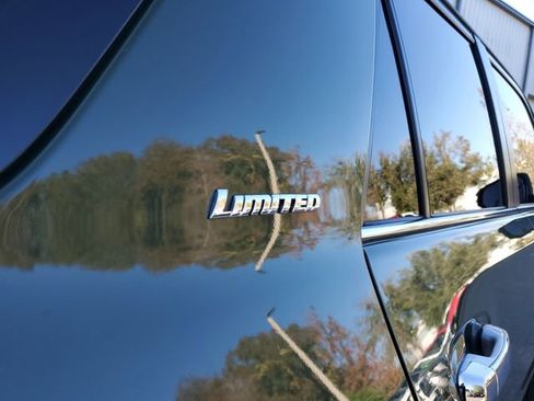 Used 2022 Toyota 4Runner Limited image 7