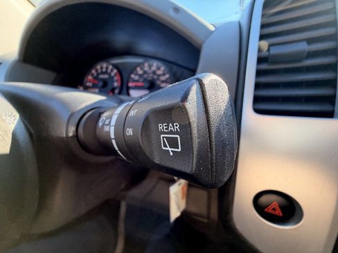 Used 2012 Nissan Xterra S image 27