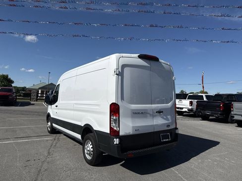 Used 2023 Ford Transit 250 Medium Roof AWD image 12